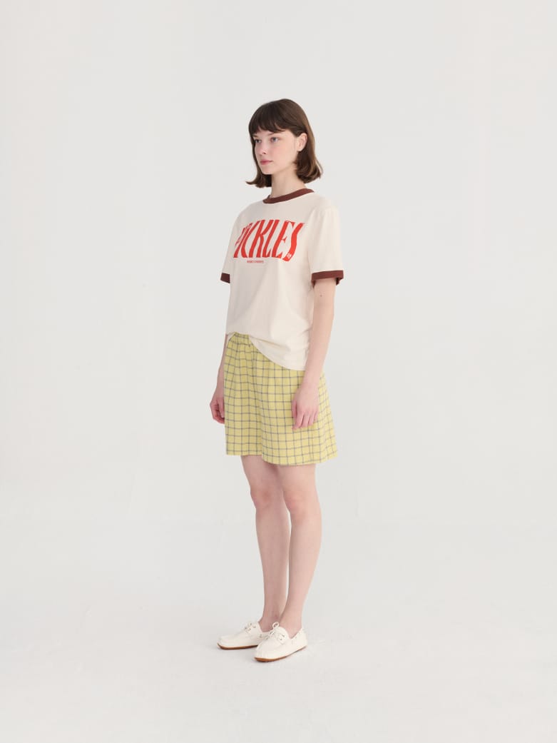 Spicy window shorts
