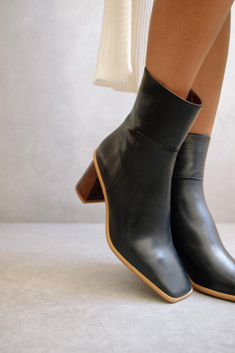 WEST BLACK VINTAGE