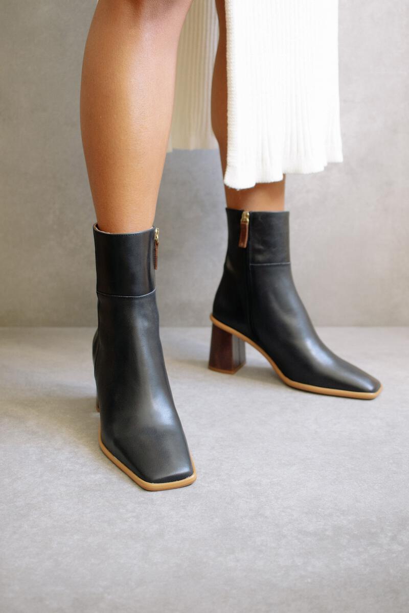 WEST BLACK VINTAGE