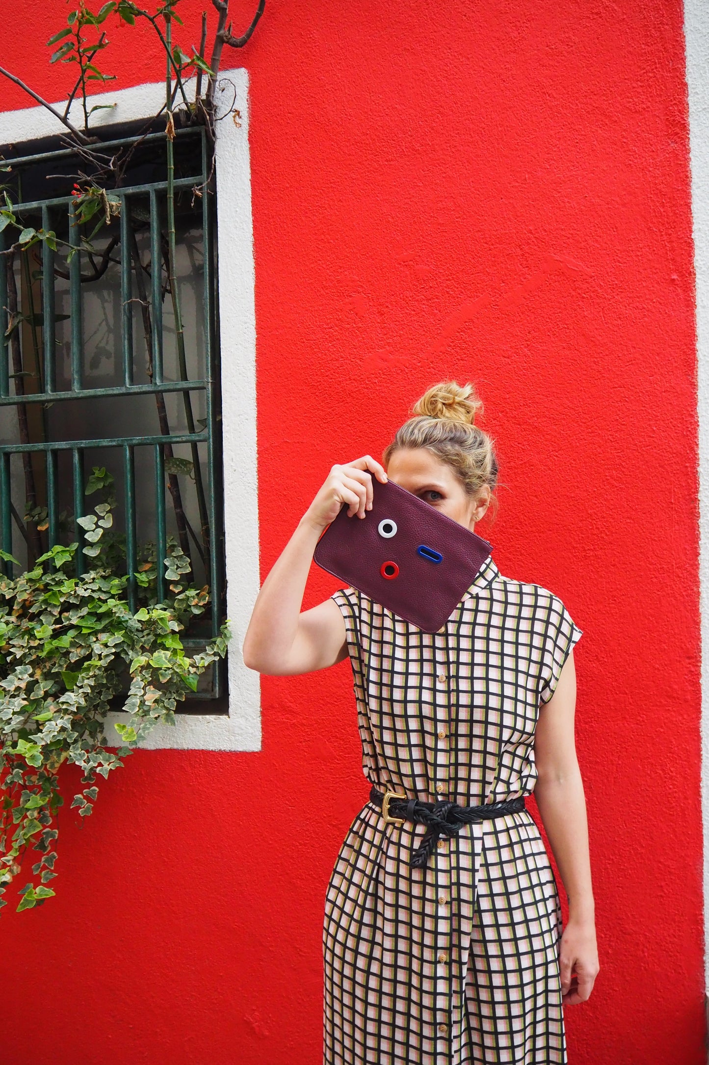 SMILEY POUCH